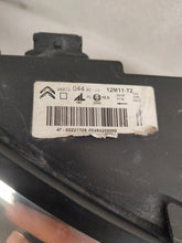 Laden Sie das Bild in den Galerie-Viewer, Frontscheinwerfer Citroën C4 9687304480 Ein Satz Scheinwerfer Headlight SCH5981343351ma