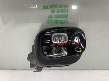 Load image into Gallery viewer, Frontscheinwerfer Citroën C3 Aircross 13468646 Links Scheinwerfer Headlight