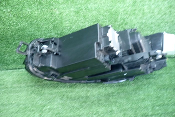 Frontscheinwerfer VW Passat 3J1941006 85122000 Rechts Scheinwerfer Headlight SCH5611133011zf