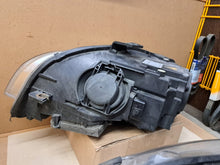Laden Sie das Bild in den Galerie-Viewer, Frontscheinwerfer Audi A4 B7 8E0941003AM 8E0941004A Rechts oder Links SCH2839788017gr