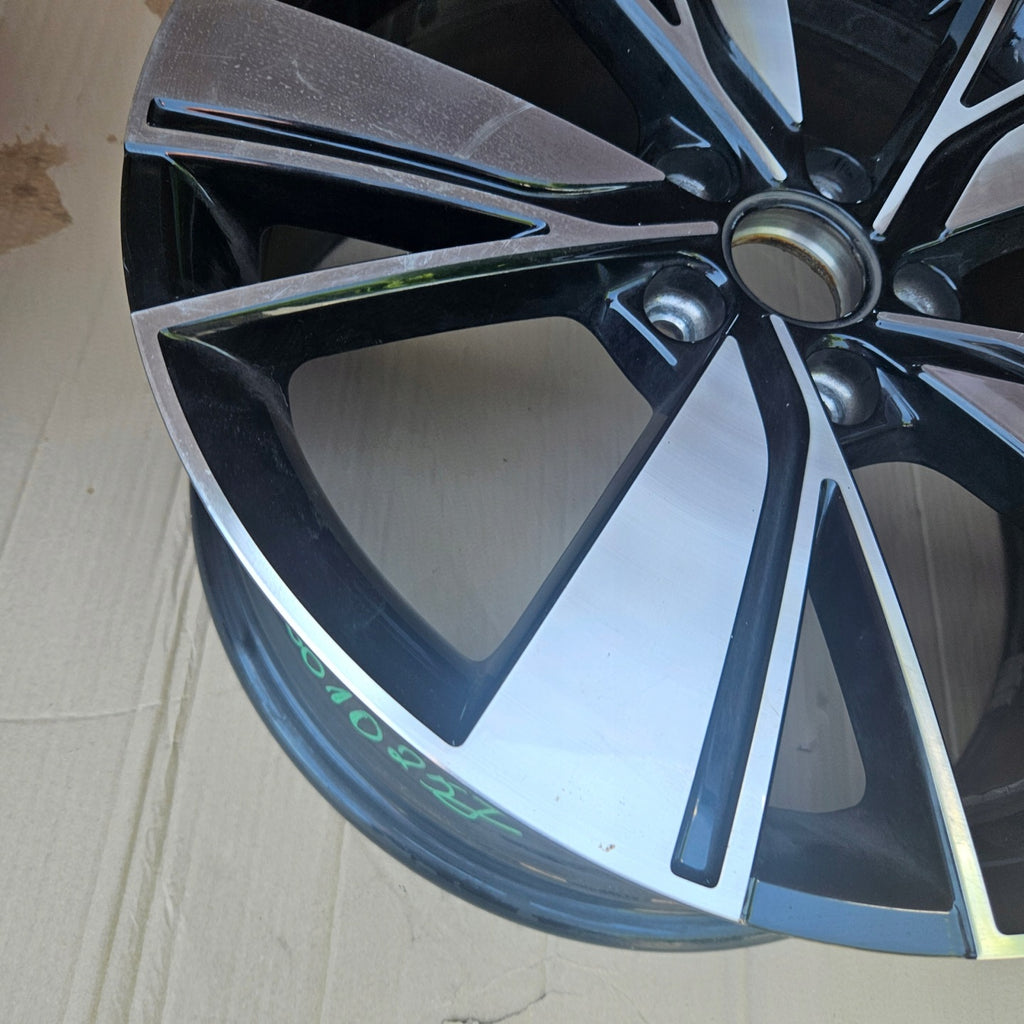 1x Alufelge 18 Zoll 5x112 Glanz 5H0601025J VW Golf Viii Rim Wheel FEL1443562413ti