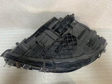 Laden Sie das Bild in den Galerie-Viewer, Frontscheinwerfer Mercedes-Benz Cla A1189068400 Full LED Rechts Headlight SCH8553563043kz