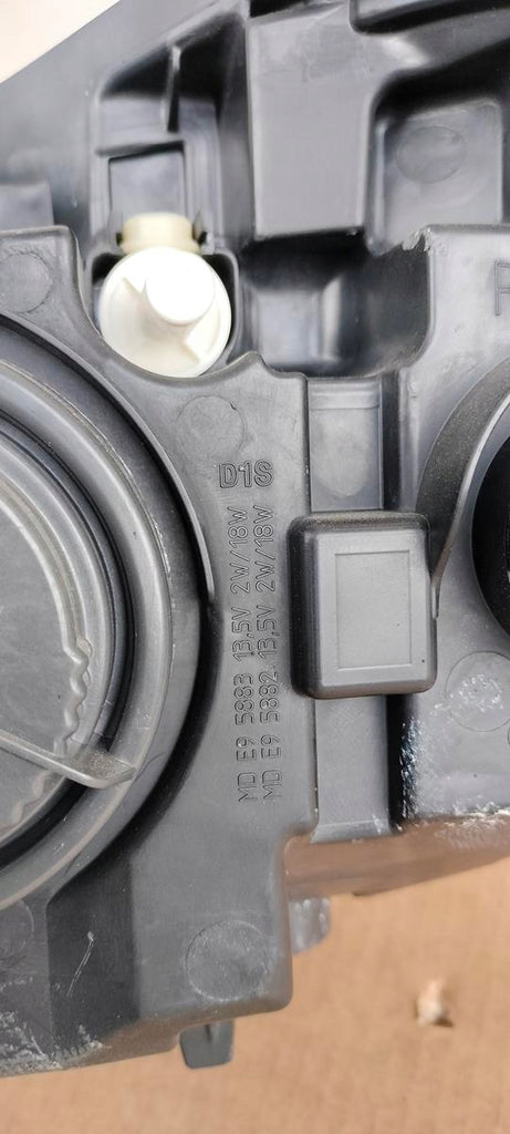 Frontscheinwerfer BMW X1 E84 LED Rechts Scheinwerfer Headlight SCH7020873981pw