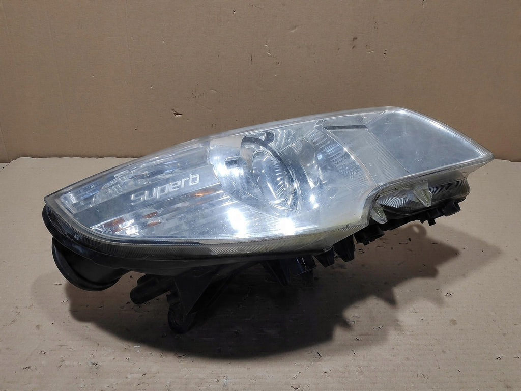 Frontscheinwerfer Skoda Superb II 3T1941018E Bi-Xenon Rechts Headlight