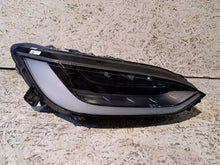 Laden Sie das Bild in den Galerie-Viewer, Frontscheinwerfer Tesla X 1034319-01-C Rechts Scheinwerfer Headlight