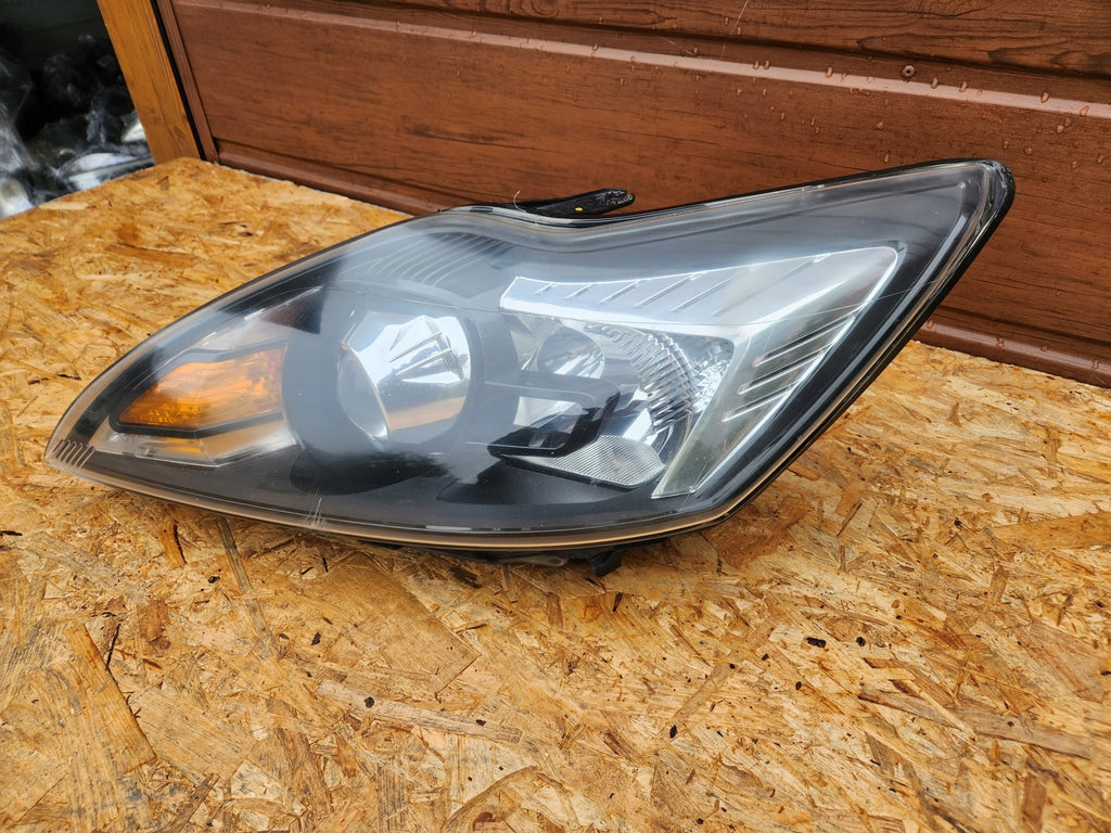 Frontscheinwerfer Ford Focus 8M51-13D155-CF Xenon Links Scheinwerfer Headlight