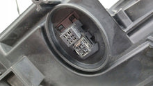Laden Sie das Bild in den Galerie-Viewer, Frontscheinwerfer Mercedes-Benz W246 W242 A2468207261MERC Rechts Headlight SCH8303202470rh
