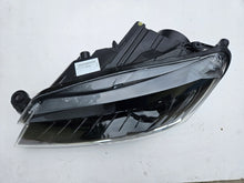Laden Sie das Bild in den Galerie-Viewer, Frontscheinwerfer Skoda Superb III 3V1941015A Xenon Links Scheinwerfer Headlight SCH8543889195gh