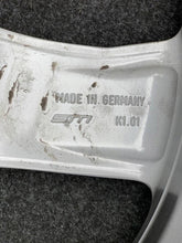 Laden Sie das Bild in den Galerie-Viewer, 1x Alufelge 19 Zoll 5x112 A2044018902 Mercedes-Benz Rim Wheel FEL2344806376kf