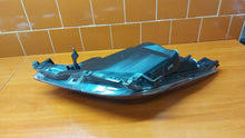 Laden Sie das Bild in den Galerie-Viewer, Frontscheinwerfer Toyota Aygo LED Rechts Scheinwerfer Headlight SCH7861619006wf