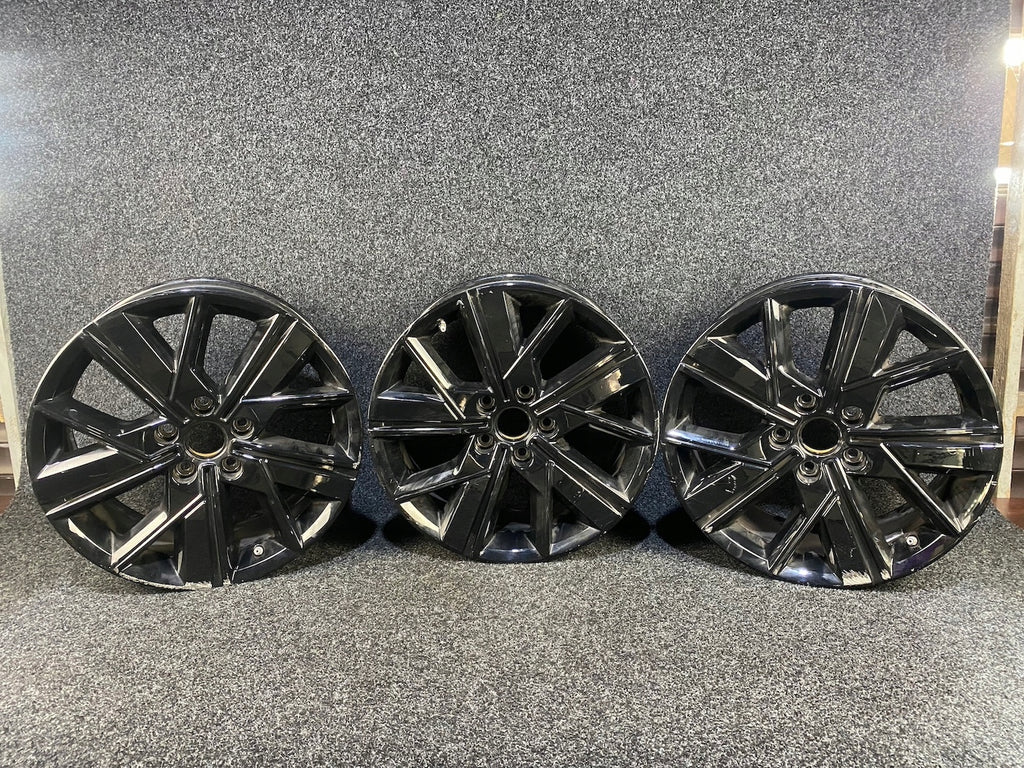 1x Alufelge 18 Zoll 8.0" 5x120 50ET Glanz Schwarz 7LA601025B VW 7la Rim Wheel