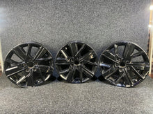 Load image into Gallery viewer, 1x Alufelge 18 Zoll 8.0&quot; 5x120 50ET Glanz Schwarz 7LA601025B VW 7la Rim Wheel