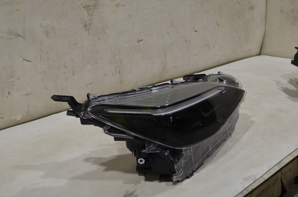 Frontscheinwerfer Toyota Yaris Cross OD-312 Ein Satz Scheinwerfer Headlight SCH6822342087ae