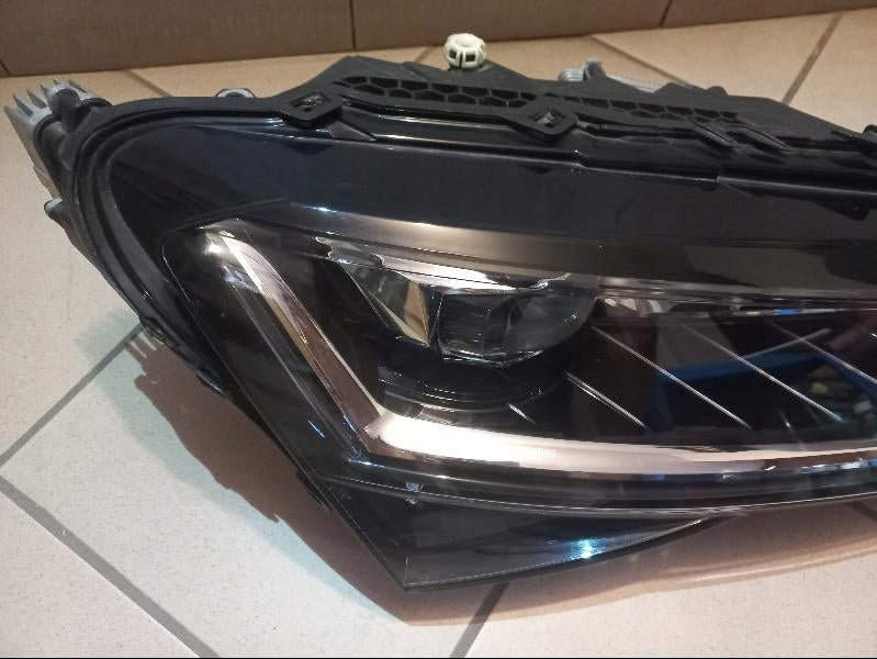 Frontscheinwerfer Skoda Superb III 3V1941016D Full LED Rechts Headlight