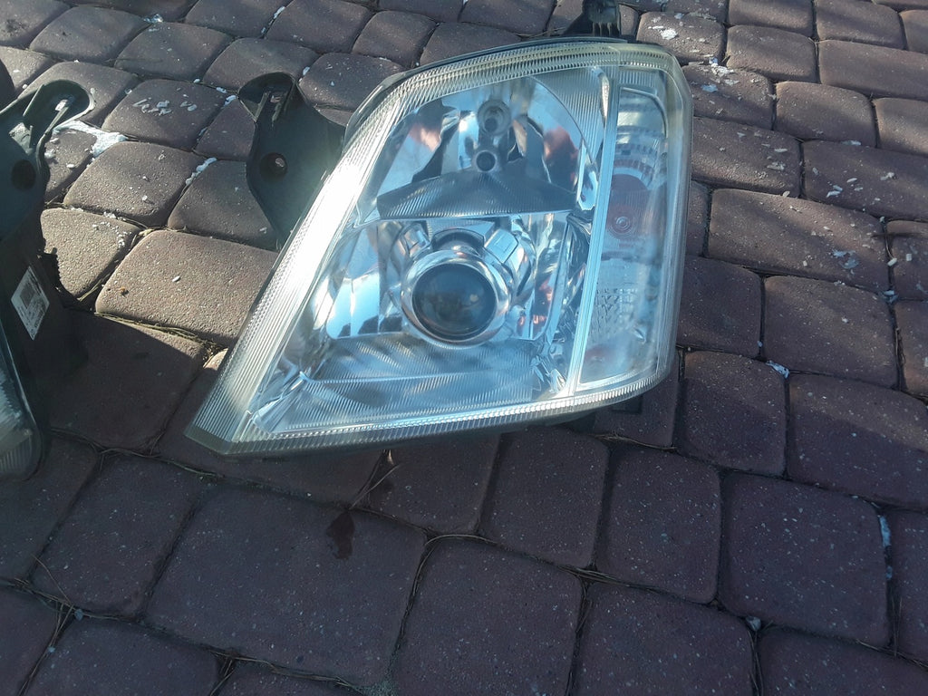 Frontscheinwerfer Opel Zafira B Meriva A Ein Stück (Rechts oder Links) Headlight