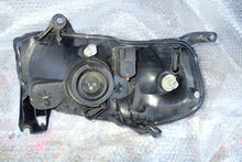 Load image into Gallery viewer, Frontscheinwerfer Mazda Tribute Ein Stück (Rechts oder Links) Headlight