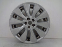 Laden Sie das Bild in den Galerie-Viewer, 1x Alufelge 19 Zoll 7.0" 5x108 38ET Glanz Silber YP00064580 Opel Grandland FEL5610214336xr