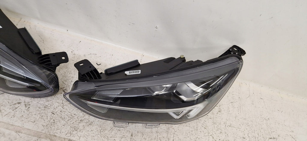 Frontscheinwerfer Ford Focus JX7B13E14-CE LED Ein Satz Scheinwerfer Headlight