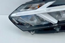 Laden Sie das Bild in den Galerie-Viewer, Frontscheinwerfer Dacia Sandero III Logan 260602561R Full LED Rechts oder Links