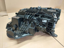 Laden Sie das Bild in den Galerie-Viewer, Frontscheinwerfer BMW 2 Active Tourer U06 5A4224406 Rechts Headlight SCH4559393824mr