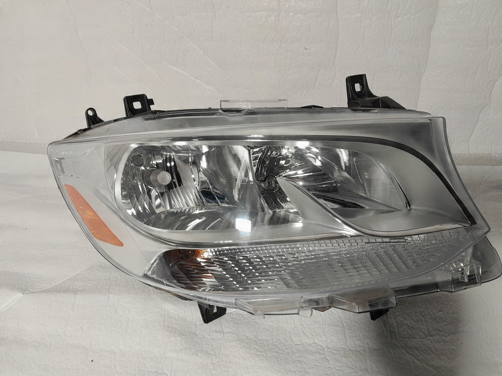 Frontscheinwerfer Mercedes-Benz Sprinter A9109060500 Links Headlight