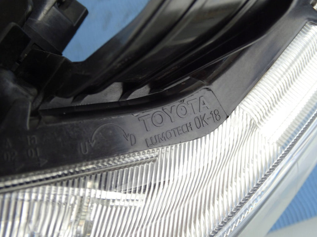 Frontscheinwerfer Toyota Hilux VII Links Scheinwerfer Headlight SCH7249395067dy
