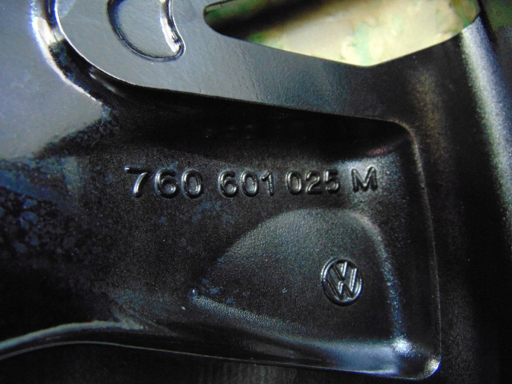 4x Alufelge 18 Zoll 8.0" 5x112 25ET Glanz Schwarz 760601025 Audi Q7 Touareg FEL1202582485zb