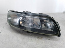 Laden Sie das Bild in den Galerie-Viewer, Frontscheinwerfer Volvo V70 II 8662922 Rechts Scheinwerfer Headlight SCH4471093622az