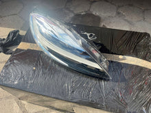 Load image into Gallery viewer, Frontscheinwerfer Volvo V40 31420444 LED Rechts Scheinwerfer Headlight SCH2016908630ew