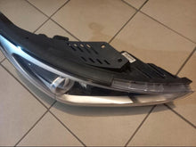 Laden Sie das Bild in den Galerie-Viewer, Frontscheinwerfer Hyundai I30 III 92102-G4100 LED Rechts Scheinwerfer Headlight