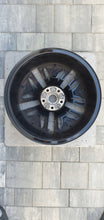 Load image into Gallery viewer, 1x Alufelge 18 Zoll 7.5" 5x114.3 45ET Glanz Schwarz 403007567R Renault Arkana FEL6890084398es
