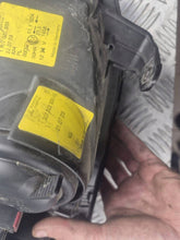 Laden Sie das Bild in den Galerie-Viewer, Frontscheinwerfer Opel Zafira A 1307022335 Rechts Scheinwerfer Headlight SCH1574868110db