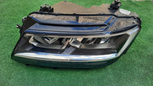 Load image into Gallery viewer, Frontscheinwerfer VW Tiguan 5NB941035D Links Scheinwerfer Headlight