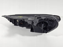 Laden Sie das Bild in den Galerie-Viewer, Frontscheinwerfer Hyundai Kona 92208J9000 LED Rechts Scheinwerfer Headlight SCH1757995934ig