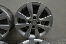 Laden Sie das Bild in den Galerie-Viewer, 1x Alufelge 15 Zoll 6.0&quot; 4x100 50ET 52910-1J805 Hyundai I20 Rim Wheel