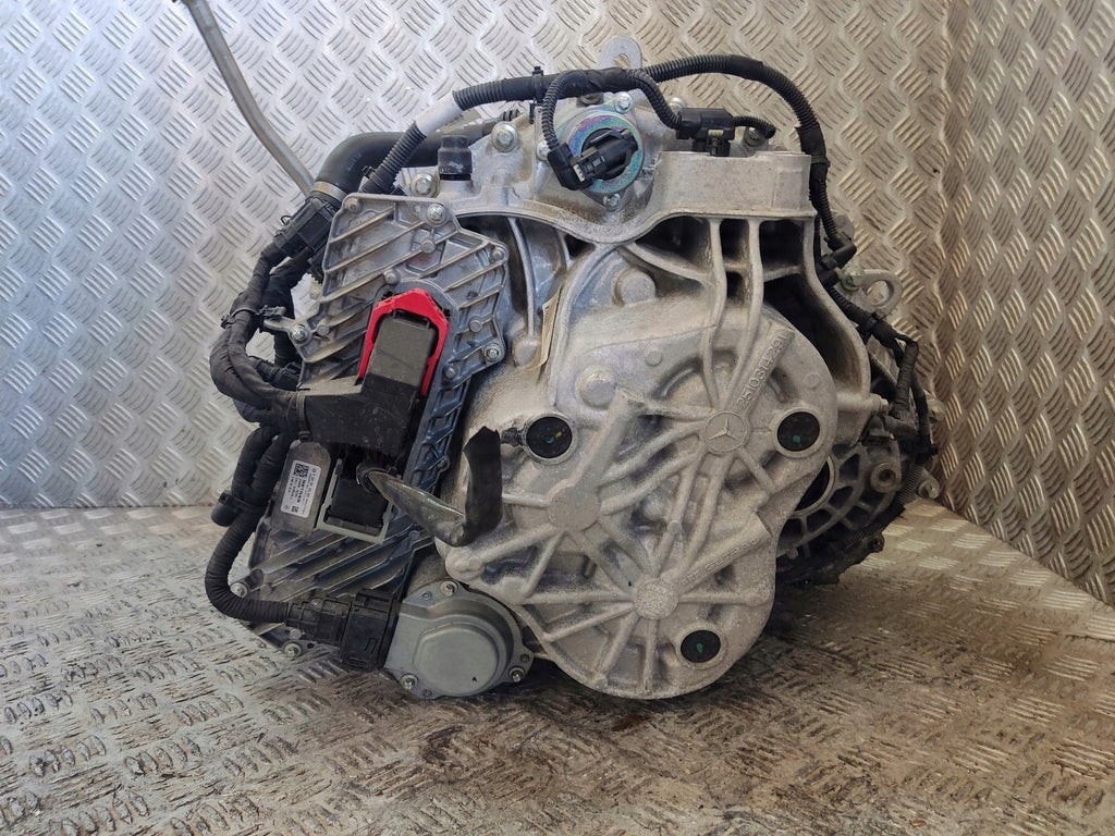 Getriebe Mercedes-Benz Cla K7B300 7003702700 700423 Automatikgetriebe