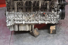 Laden Sie das Bild in den Galerie-Viewer, Motor BMW E65 306D3 3.0 231PS 2005 Diesel Engine Unkomplett