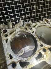 Load image into Gallery viewer, Motorblock Audi A6 C6 BDW 2.4 177PS 130kW Benzin Unkomplett MOT2647331484rb