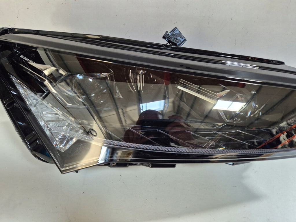 Frontscheinwerfer Skoda Enyaq 5LB941018A LED Rechts Scheinwerfer Headlight SCH2153323764od