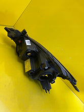 Laden Sie das Bild in den Galerie-Viewer, Frontscheinwerfer Mitsubishi Grandis VAY2708 Xenon Rechts Scheinwerfer Headlight