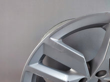 Load image into Gallery viewer, 1x Alufelge 18 Zoll 8.0&quot; 5x112 39ET Glanz Silber 80A601025B Audi Q5 Rim Wheel