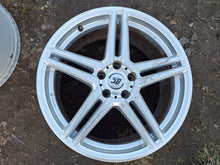 Laden Sie das Bild in den Galerie-Viewer, 4x Alufelge 19 Zoll 8.5" 5x112 44ET KBA52381 Rim Wheel FEL2466923195bj