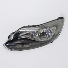 Laden Sie das Bild in den Galerie-Viewer, Frontscheinwerfer Ford Focus BM5113W030CH Links Scheinwerfer Headlight