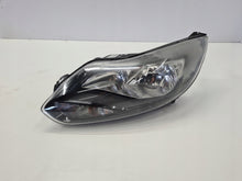 Laden Sie das Bild in den Galerie-Viewer, Frontscheinwerfer Ford Focus BM5113W030CH Links Scheinwerfer Headlight