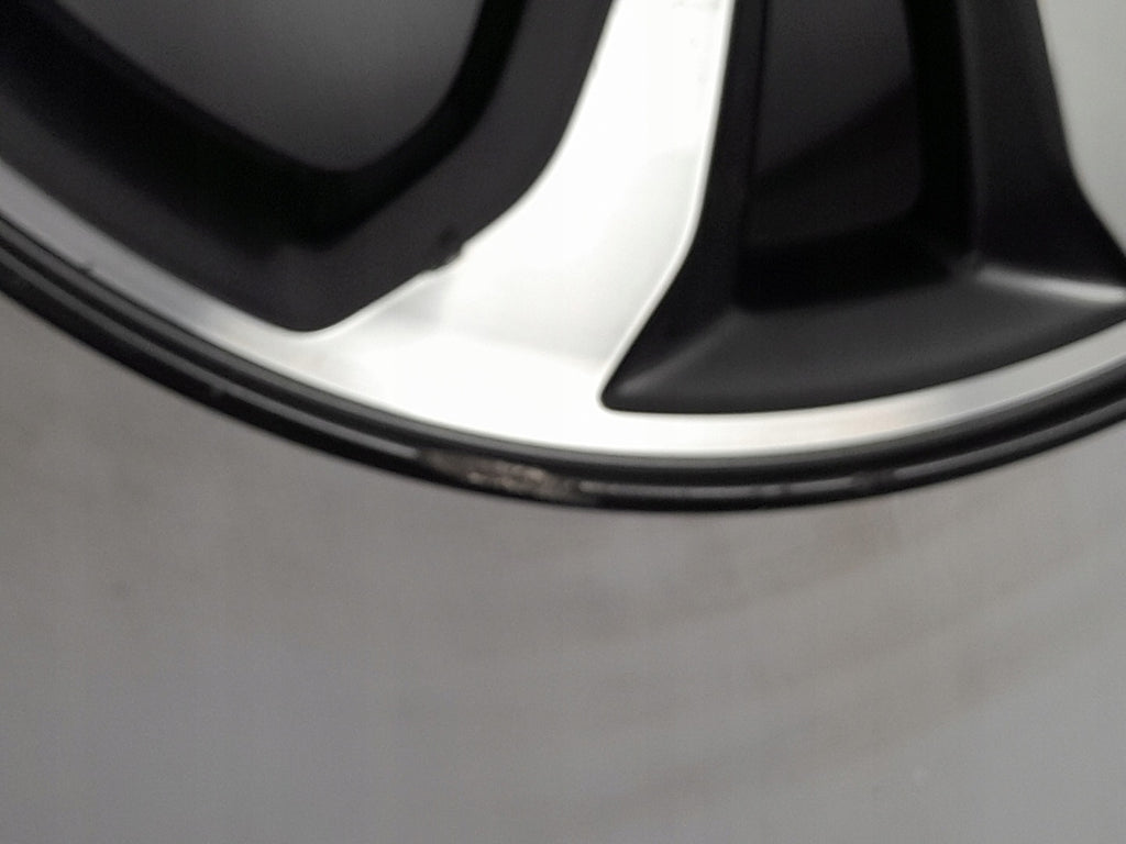 1x Alufelge 15 Zoll 6.0" 4x100 47ET Silber 52910-C8800 Hyundai Rim Wheel