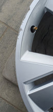 Laden Sie das Bild in den Galerie-Viewer, 1x Alufelge 20 Zoll 9.0" 5x112 42ET Glanz Silber 89A601025L Audi E-Tron Etron FEL8380892644fr