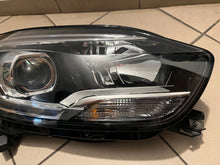 Laden Sie das Bild in den Galerie-Viewer, Frontscheinwerfer Renault Scenic 260100943R LED Rechts Scheinwerfer Headlight