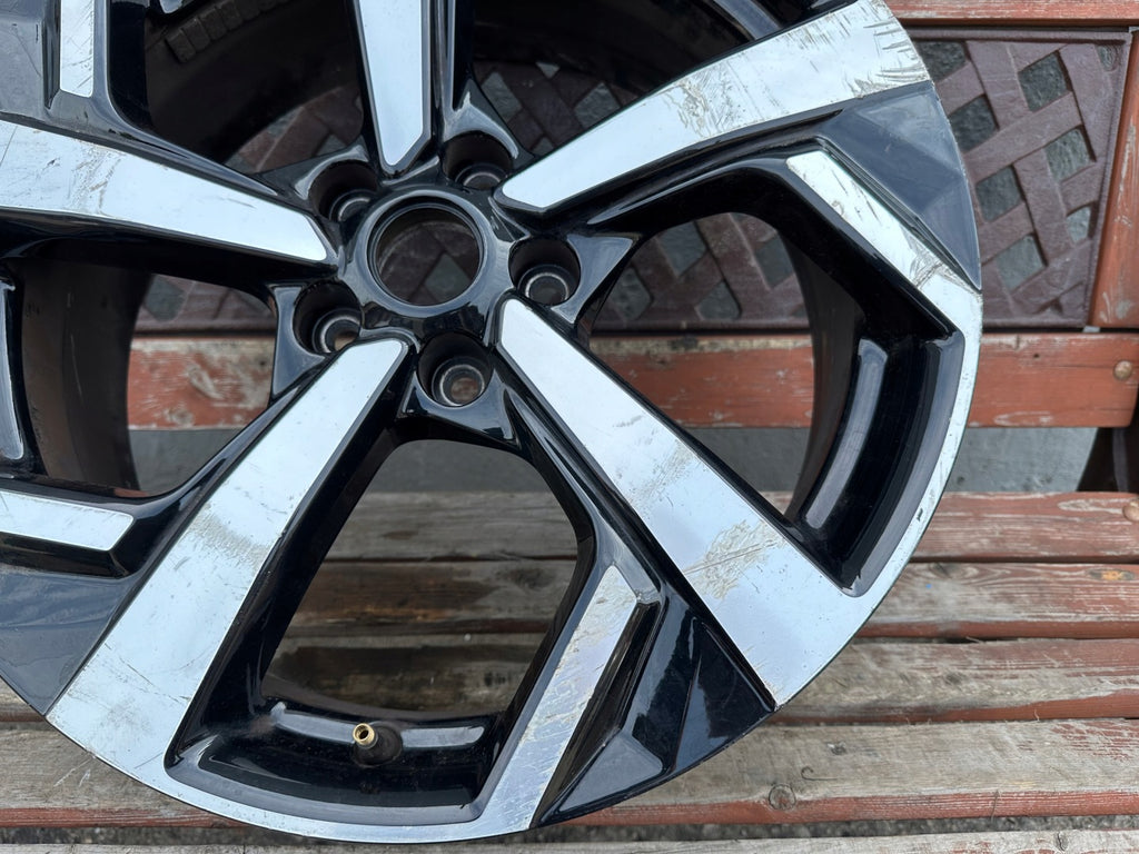 1x Alufelge 19 Zoll 7.0" 5x114.3 40ET HV05B Nissan X-Trail I Rim Wheel FEL9995568219ve