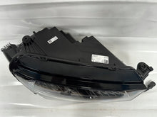 Laden Sie das Bild in den Galerie-Viewer, Frontscheinwerfer Skoda Karoq 57B941036 LED Rechts Scheinwerfer Headlight SCH3338709888la