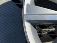 Load image into Gallery viewer, 1x Alufelge 16 Zoll 6.5" 5x112 50ET 5K0601025AE VW Golf Vi Rim Wheel FEL9869208123pb